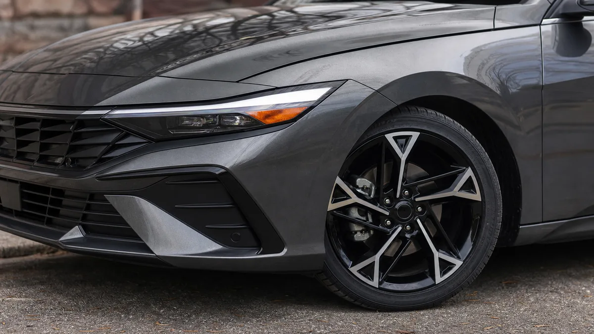 Hyundai Elantra n line detail