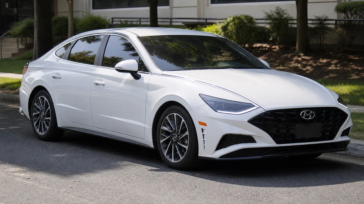 Hyundai Sonata midsize sedan family commute setup - Hyundai Sonata